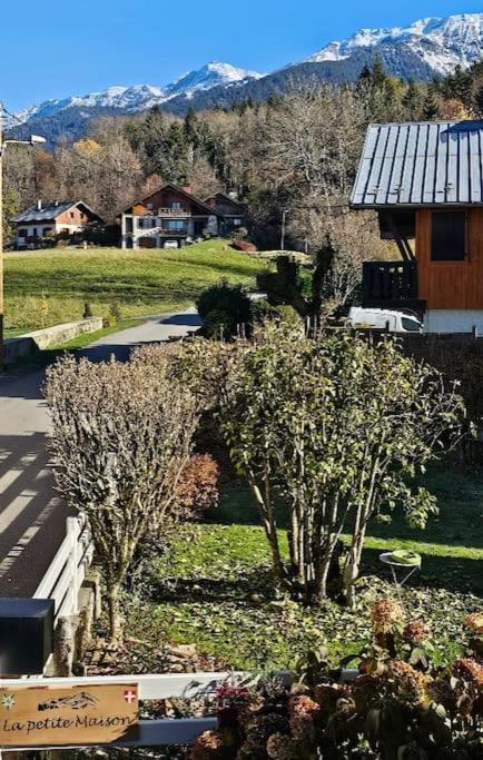 La Petite Maison Bonvillard Eksteriør billede