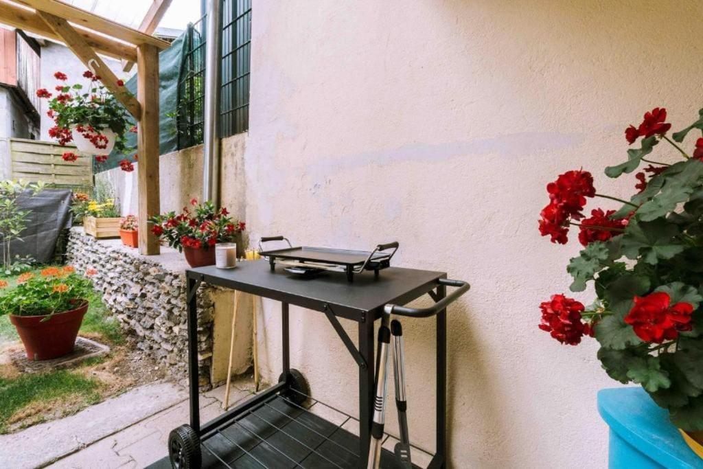 La Petite Maison Bonvillard Eksteriør billede