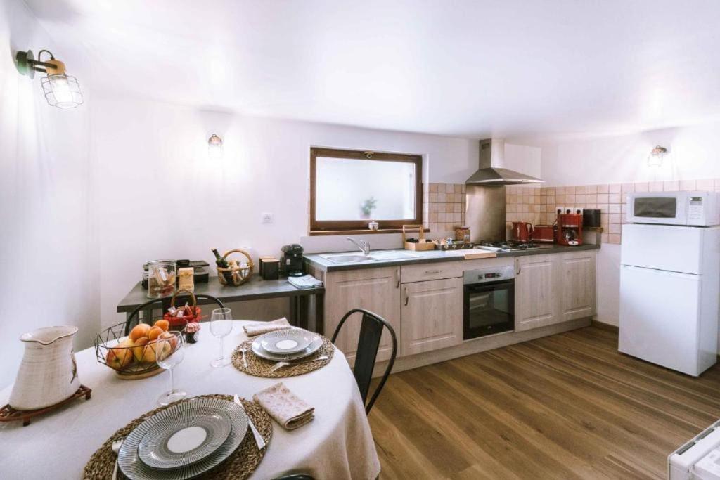 La Petite Maison Bonvillard Eksteriør billede